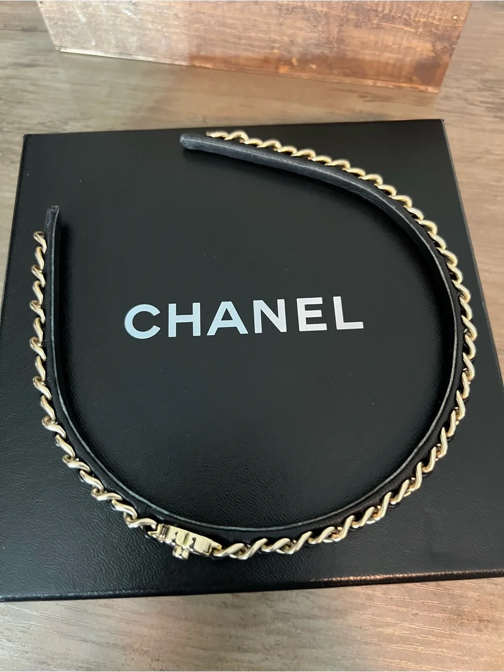 CHANEL Black Leather-Wrapped Gold Chain Headband with CC Charm - Picture 2 of 5
